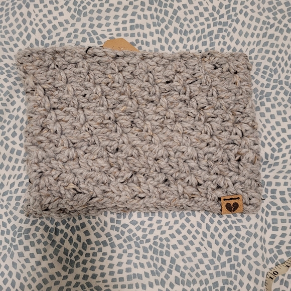 Handmade Cowl - Picture 2 of 5